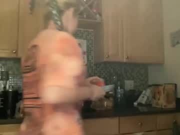 girl
        thtqunt cam image #4409412