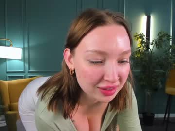 girl
        dinablush cam image #1187581