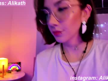 girl
        thecosmicgirl cam image #839746