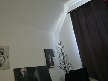 girl
        allayah cam image #4560462