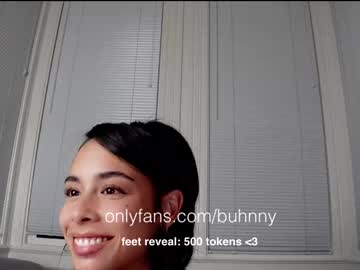 girl
        buhnny cam image #2068582