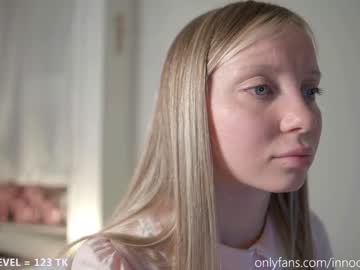 girl
        pureangeldolores cam image #2782804