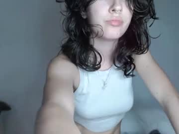 girl
        frenchava cam image #1759870
