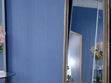 girl
        kriskras__ cam image #1021959