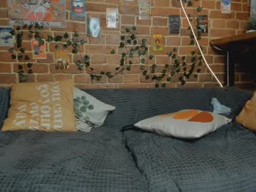 couple
        yami_yami_yami cam image #5203276