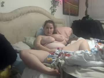 couple Nude Cam Girls Playing Games with lolaeri