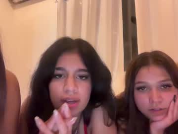 girl
        devyneemoeuy cam image #4970508