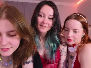 girl
        my_parisss cam image #3134777