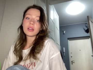 girl
        angel_from_sky cam image #4108485
