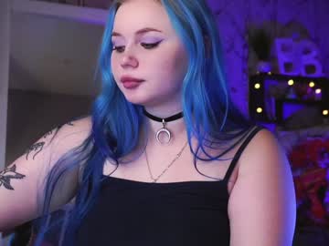 girl
        moon_valkyriie cam image #6057448