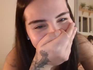 girl
        chloekittenuk cam image #3940245
