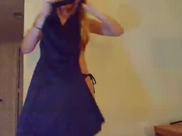 girl
        lovelilaxox cam image #5250046