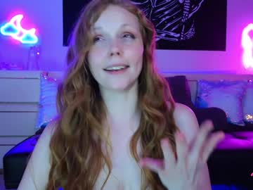 girl
        daphnemadison cam image #6493162