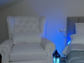 girl
        ella_twinkle cam image #1771409