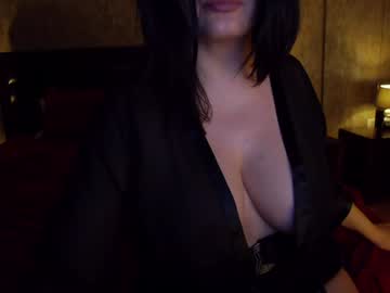 girl
        karrin cam image #6412675
