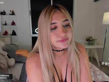 girl
        amelie_bunny_real cam image #4091499