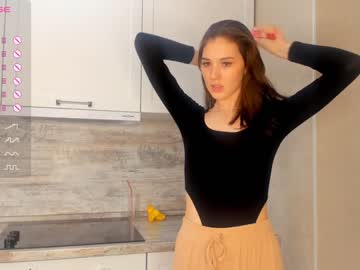 girl
        baileywalton cam image #2914248