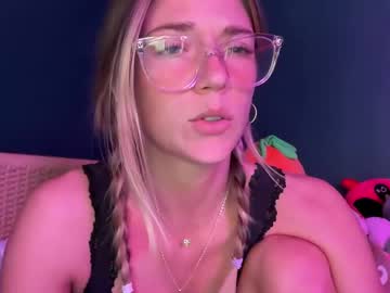 girl
        oliviahansleyy cam image #6572603
