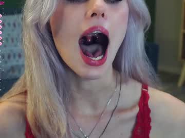 girl
        audreycarvin cam image #4832416