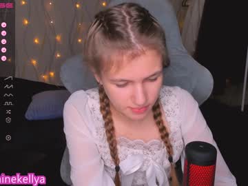 girl
        kylie_mine cam image #630621