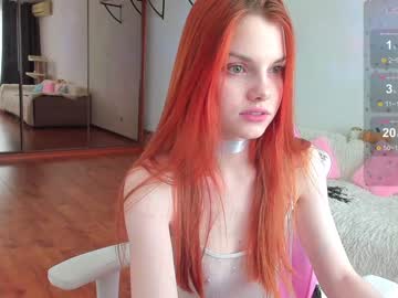 girl
        katy_ethereal cam image #4144250