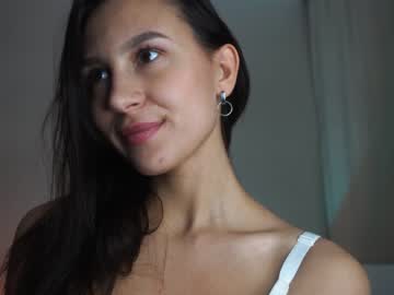 girl
        cassandra_diaz cam image #3468981