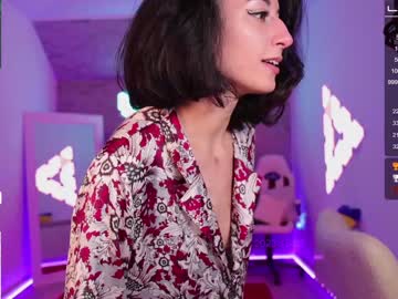 girl
        _darsy cam image #895106