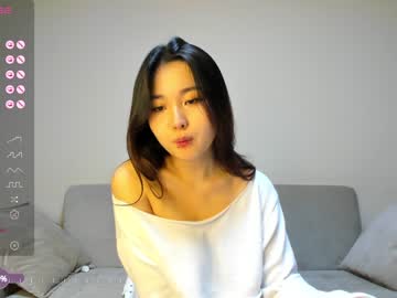 girl
        shinobu_kochoo cam image #3989113