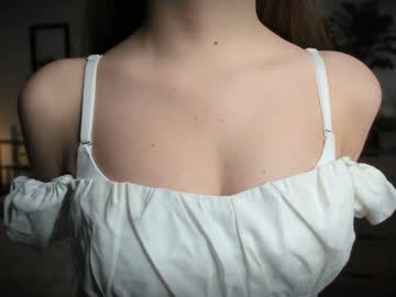 girl
        sona_rise cam image #5700501