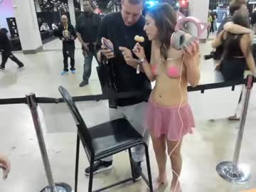 girl
        mariahpinkkitty cam image #3939781