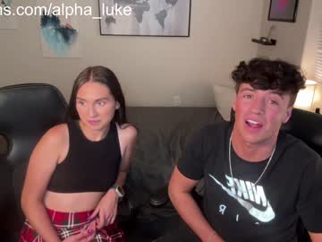 couple
        alpha_luke cam image #1959813