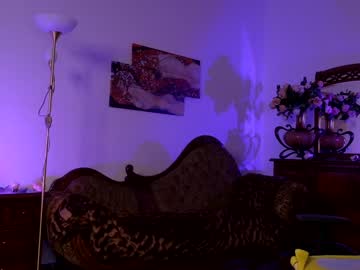 girl
        jessiccaburns cam image #1844496