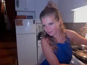 girl
        kosmickate cam image #646671