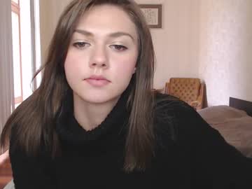 girl
        real_nature cam image #2716278