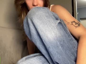 girl
        angel_from_sky cam image #3715169