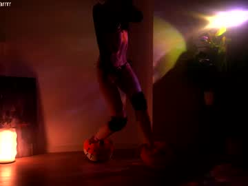 girl
        shiningstarrr cam image #6621804