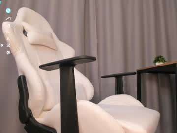 girl
        sofiabrookss cam image #5991012