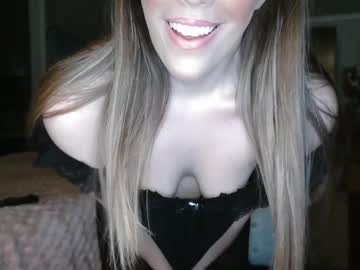 girl
        mommyofyourdreams cam image #5998420