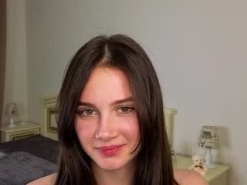 girl
        enricaelis cam image #6944583