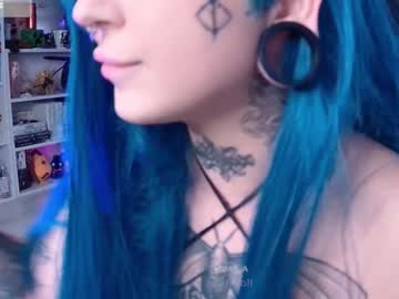 girl
        aciddroll cam image #5904524