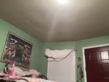 girl
        oftenelle cam image #2707233