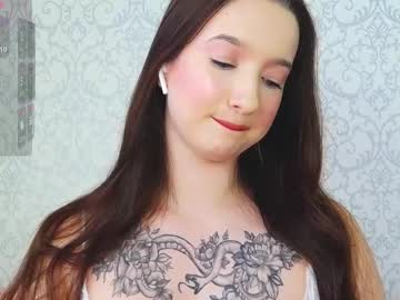 girl
        crystal_grayxx cam image #6413777