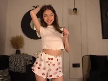 girl
        kusssecka cam image #6331596