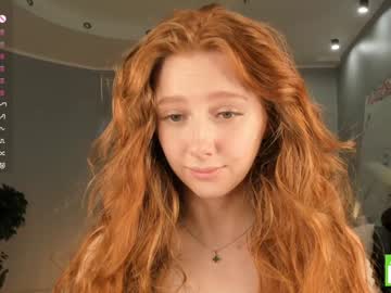 girl
        margarethowell cam image #6755488