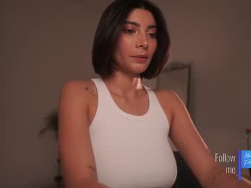 girl
        letiziafulkers1 cam image #6211196