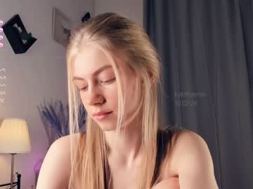 girl
        kateharrise cam image #3477228