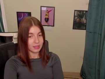 girl
        stacy_cy cam image #5410646