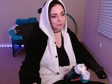 girl
        thekittykatbar cam image #3583575