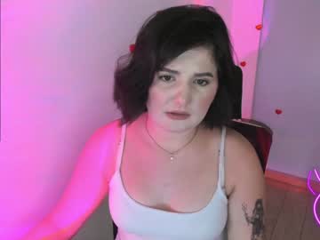 girl
        jennie_berry cam image #4767172