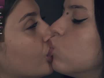 couple
        vivid_girls cam image #4648354